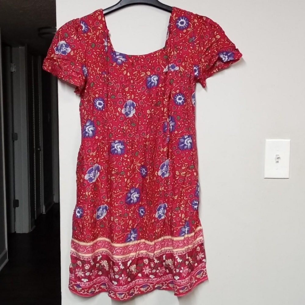 Floral Red Short Sleeve Maxi Dress NWOT! Size Small